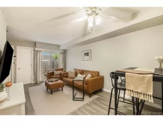 Photo #3: 9989398 Listing