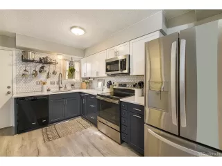 Photo #4: 9989398 Listing