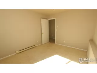 Photo #6: 998968 Listing