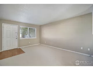 Photo #4: 998978 Listing