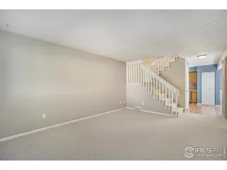 Photo #6: 998978 Listing