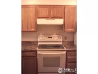 Photo #5: 999026 Listing