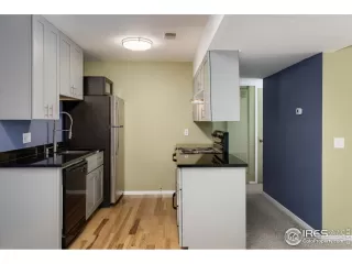 Photo #4: 999055 Listing