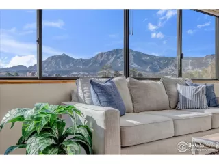 Photo #4: 999097 Listing