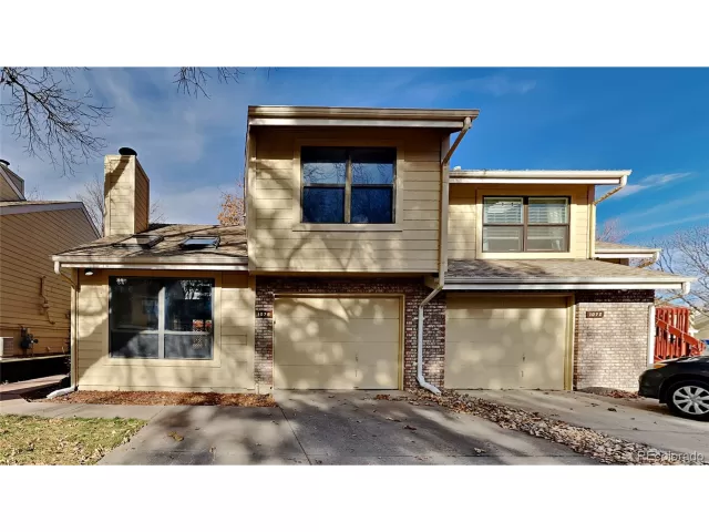 MLS: 9991597 Condo For Sale