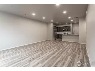 Photo #4: 999191 Listing 