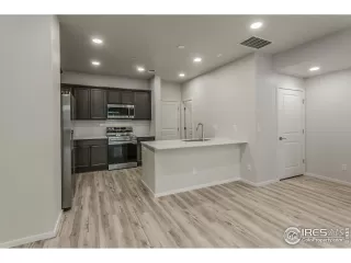 Photo #6: 999191 Listing 