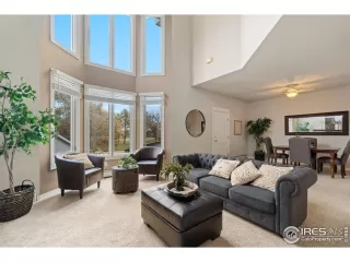 Photo #5: 999211 Listing