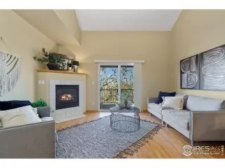 Photo #4: 999227 Listing