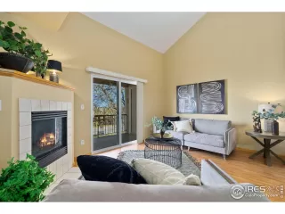 Photo #5: 999227 Listing