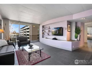 Photo #4: 999233 Listing