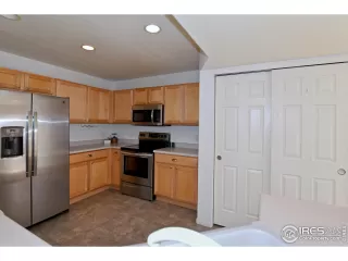 Photo #5: 999263 Listing