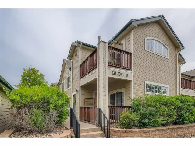 MLS: 9992712 Condo For Sale