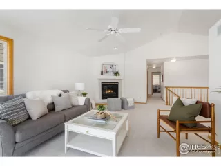 Photo #6: 999275 Listing 