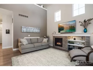 Photo #3: 999292 Listing