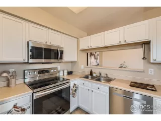 Photo #4: 999301 Listing