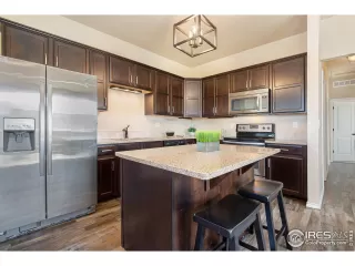 Photo #6: 999351 Listing