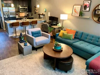 Photo #1: 999427 Listing