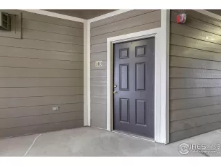 Photo #2: 999440 Listing