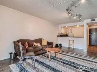 Photo #5: 999481 Listing 