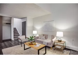 Photo #5: 999510 Listing