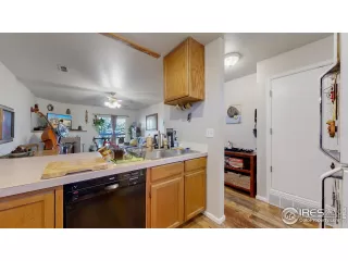 Photo #5: 999526 Listing