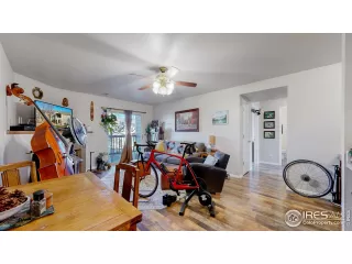 Photo #6: 999526 Listing