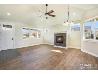 Photo #5: 999534 Listing