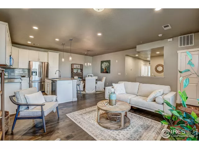 MLS: 999678 Condo For Sale