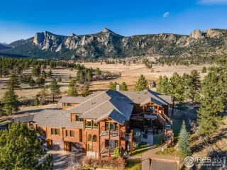 Photo #3: 999728 Listing