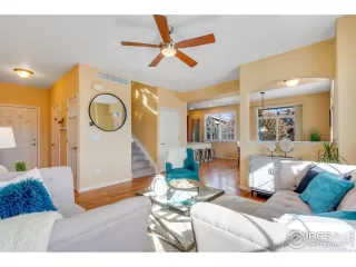 Photo #4: 999734 Listing