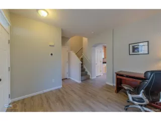 Photo #4: 9997885 Listing