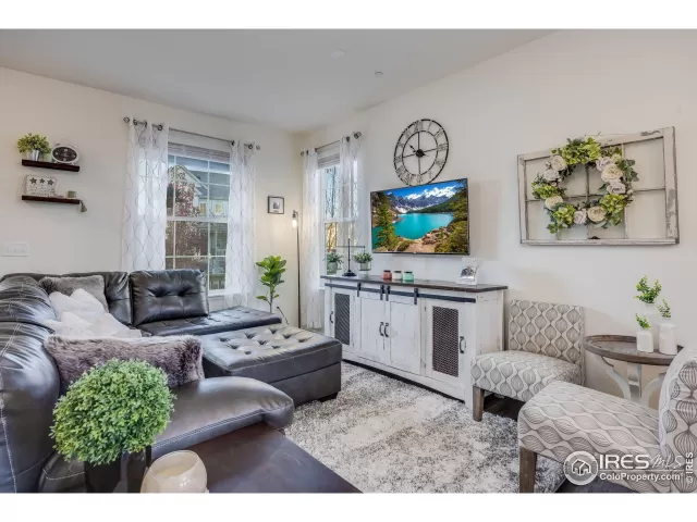 MLS: 999821 Condo For Sale