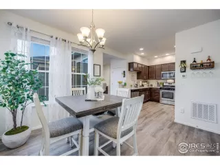 Photo #6: 999821 Listing
