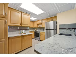 Photo #3: 999829 Listing