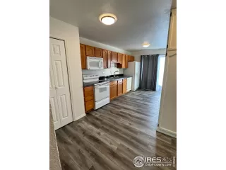 Photo #3: 999875 Listing