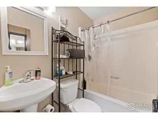 Photo #6: 999888 Listing