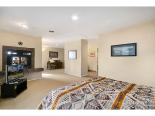 Photo #5: 999918 Listing