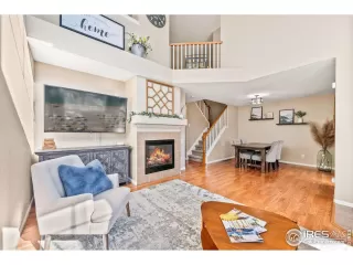 Photo #6: 999932 Listing