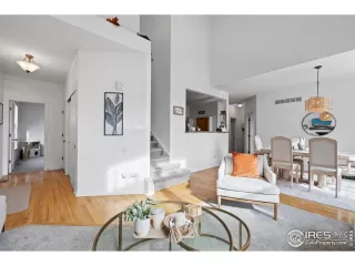 Photo #6: 999975 Listing