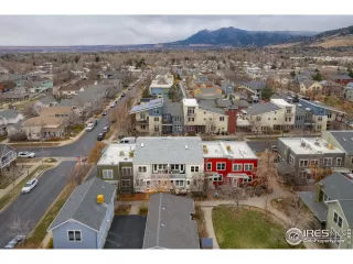 Photo #2: 999982 Listing